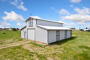 Barn