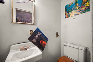  Photo 34