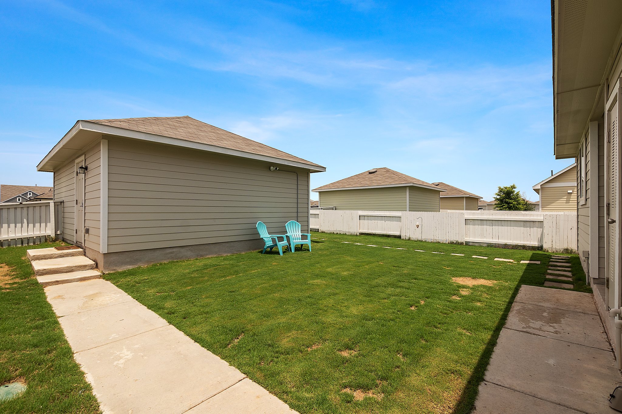 1369 Goforth Rd, Niederwald, TX 78640