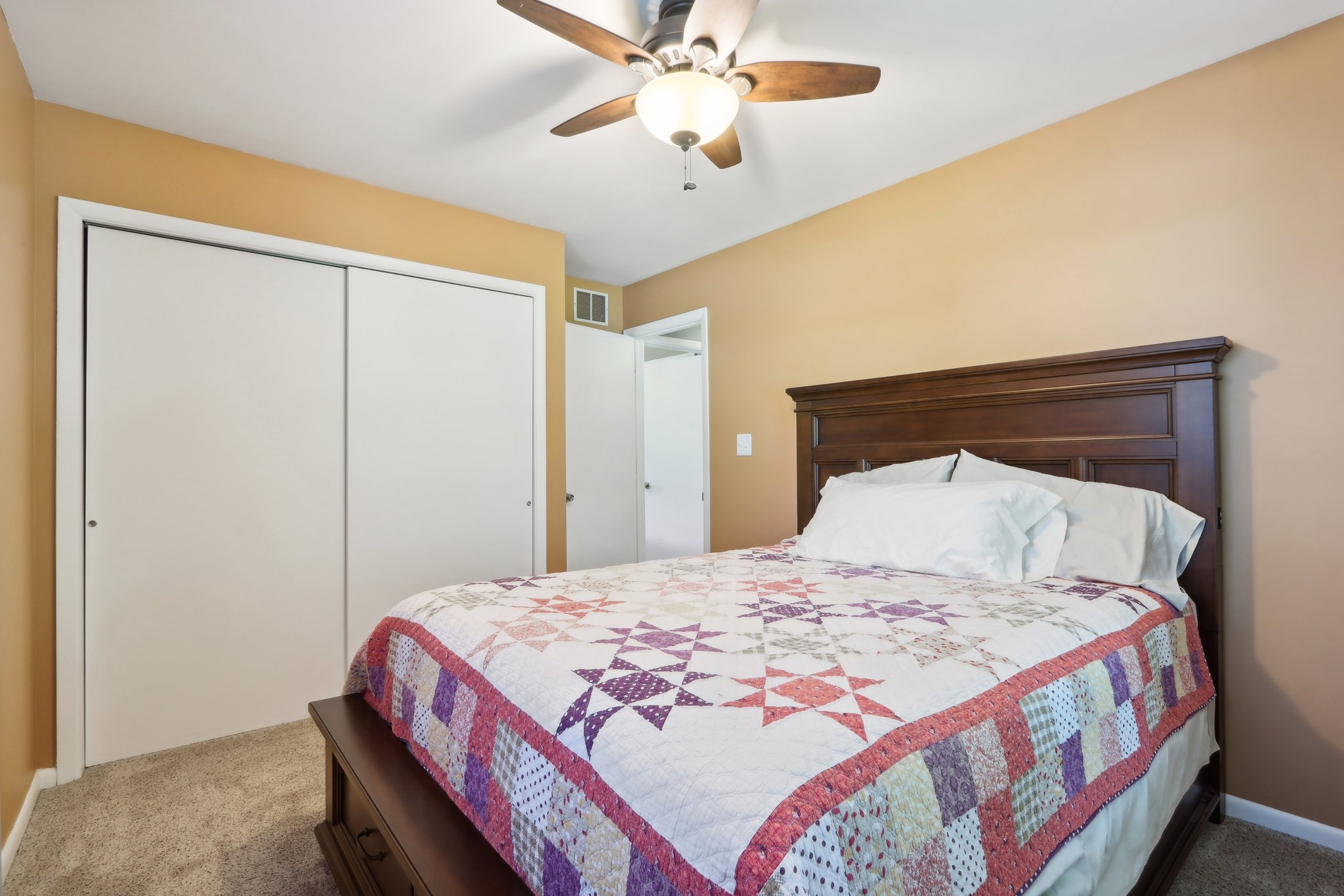 S Daisy Ln-022.jpg