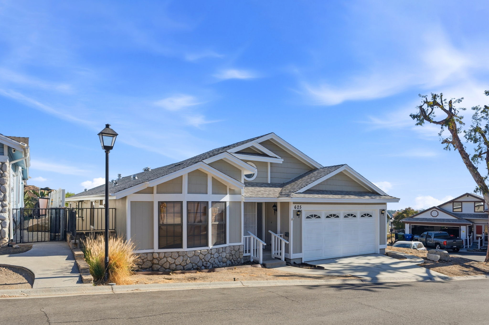 002_F8_13691 Gavina Ave 625