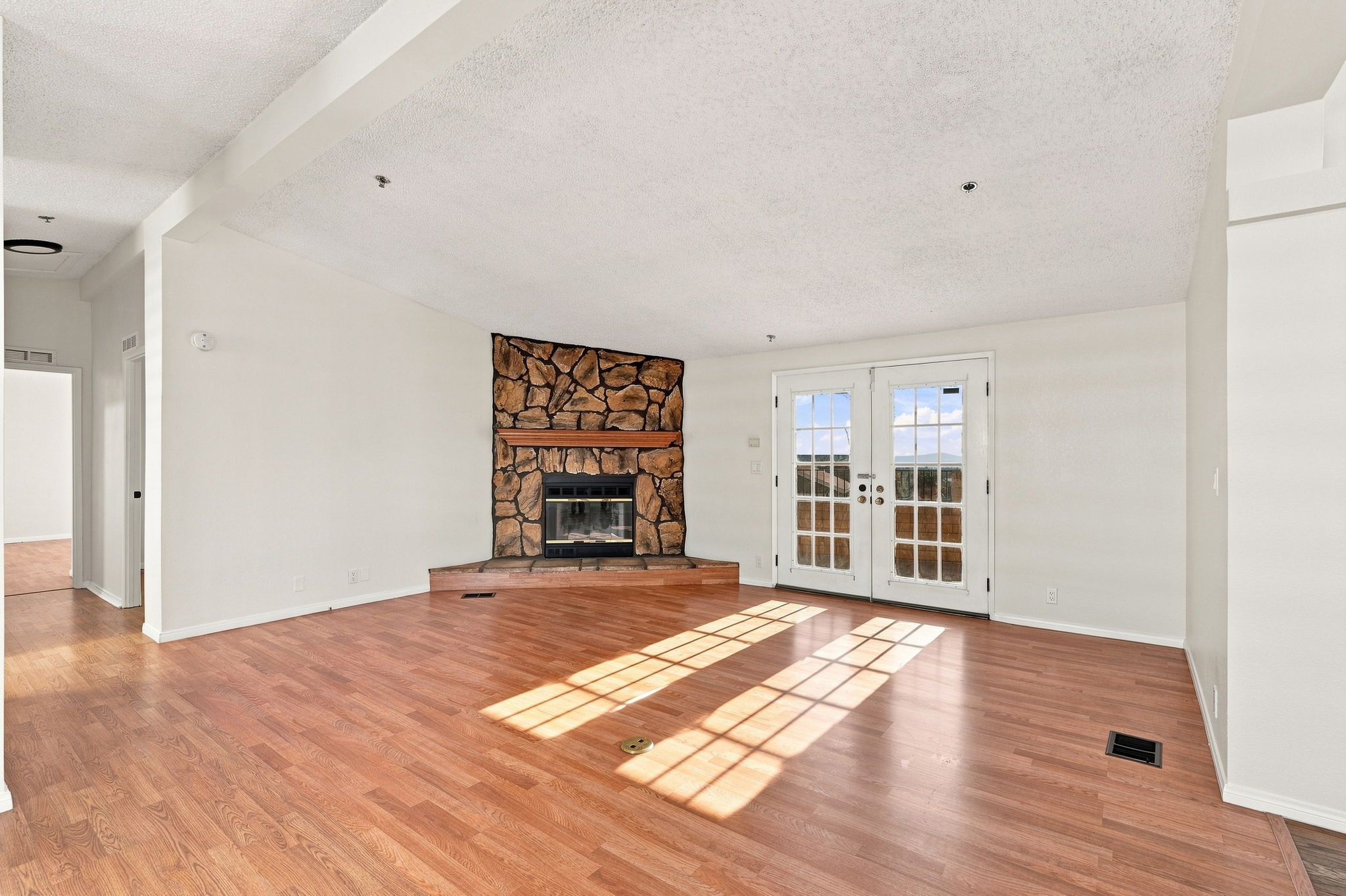 006_F8_13691 Gavina Ave 625