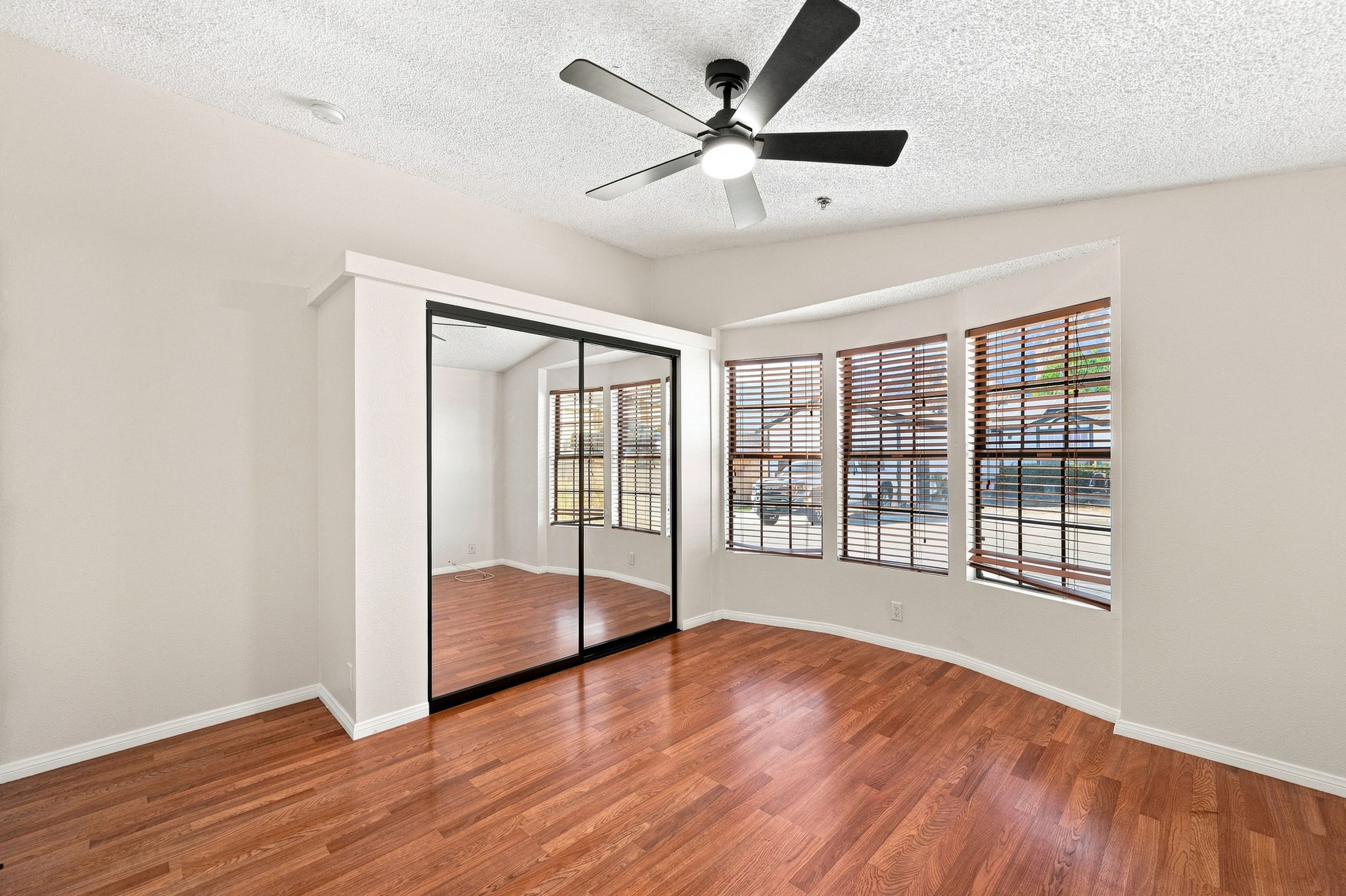 020_F8_13691 Gavina Ave 625