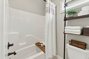  Photo 31