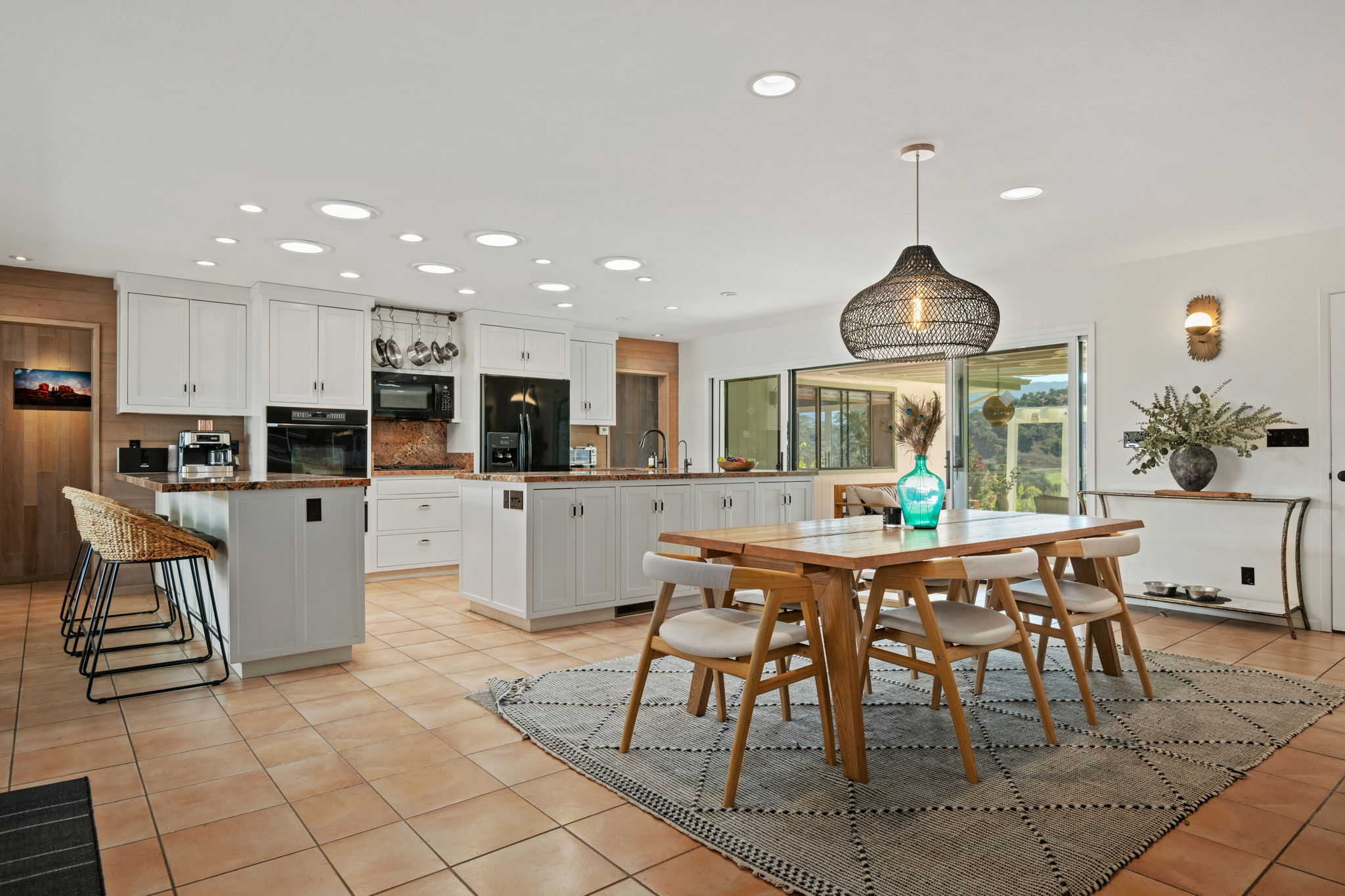 15 - Dining - Kitchen