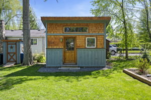 Photo 40