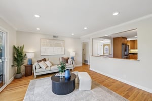 Cassandra Pl-S2806-008.jpg