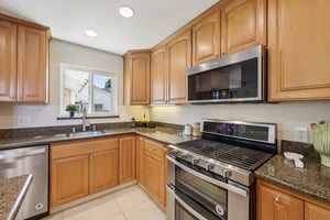 Cassandra Pl-S2806-019.jpg