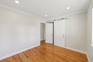 Cassandra Pl-S2806-023.jpg