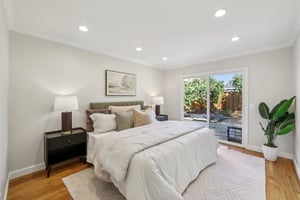 Cassandra Pl-S2806-028.jpg