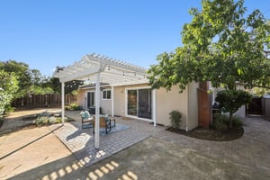 Cassandra Pl-S2806-036.jpg