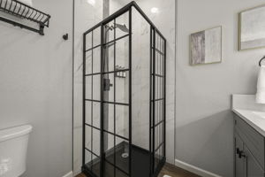  Photo 32