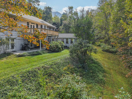 Last Resort Terrace-S0310-096.jpg