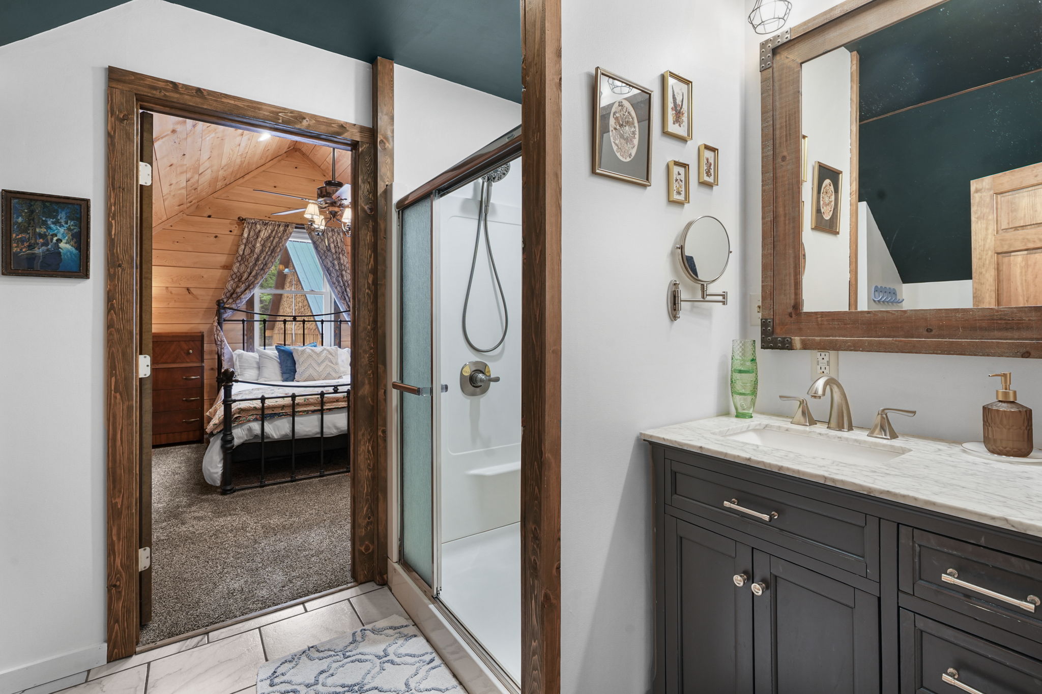 Upstairs Primary Bath