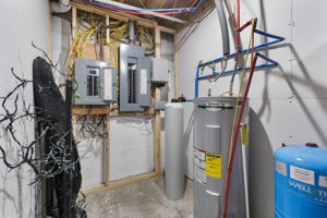 Ample Electric and Generator Hook Up