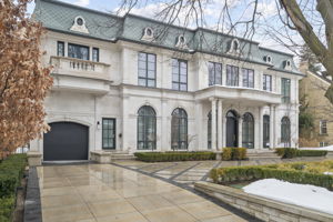 137 Teddington Park Ave, Toronto ON — real estate photography by Amazing Photo Video