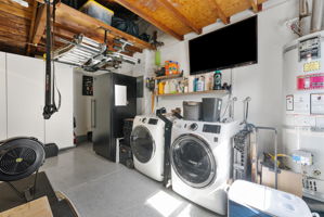  Photo 49