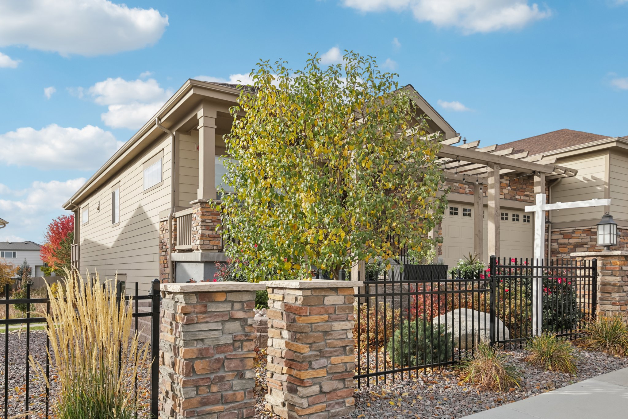 Lanterns Ln-S2410-005.jpg