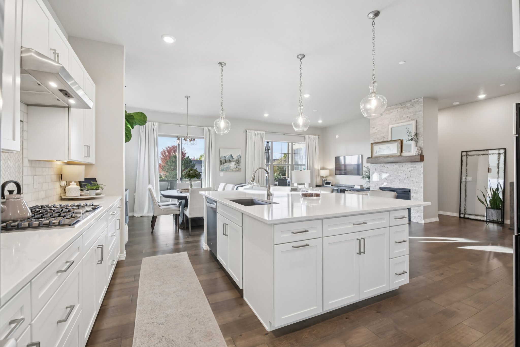 Lanterns Ln-S2410-017.jpg