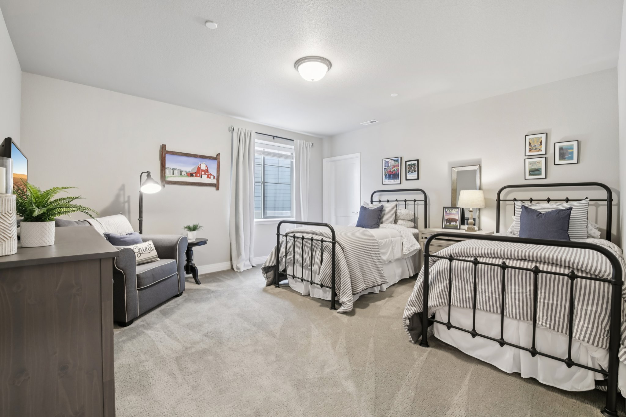 Lanterns Ln-S2410-035.jpg