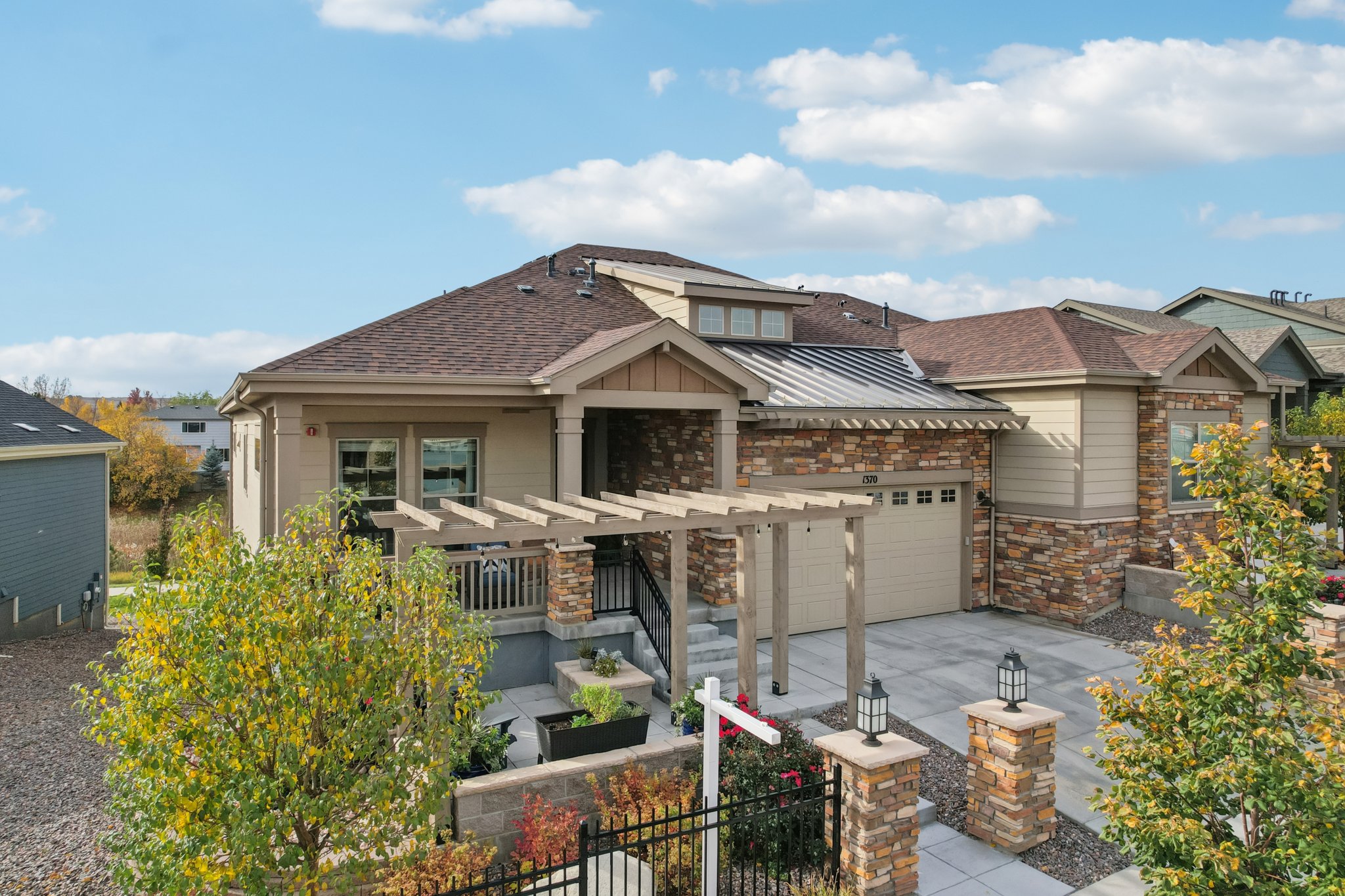 Lanterns Ln-S2410-054.jpg