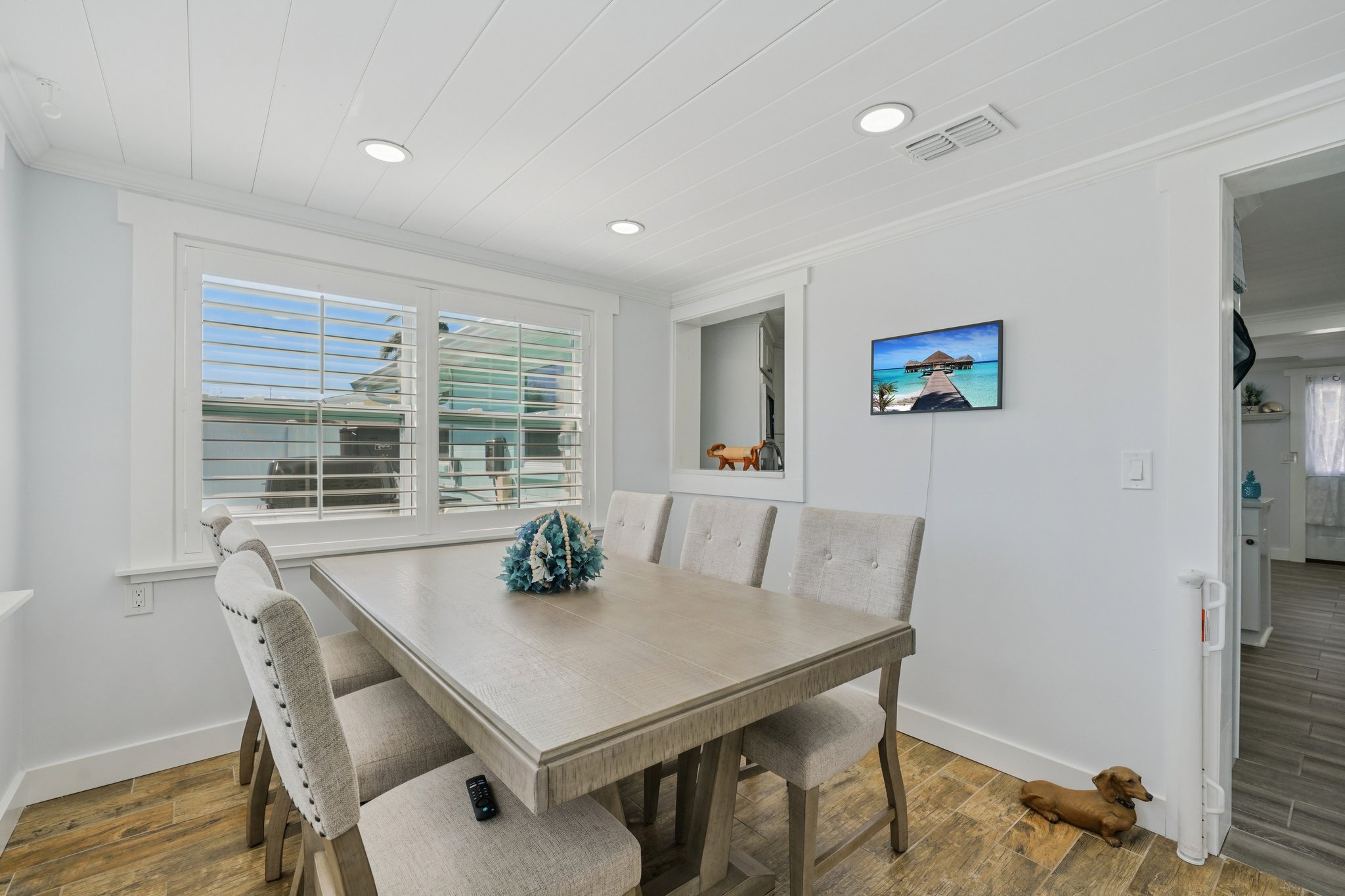 Leslie Dr-S2402-013.jpg