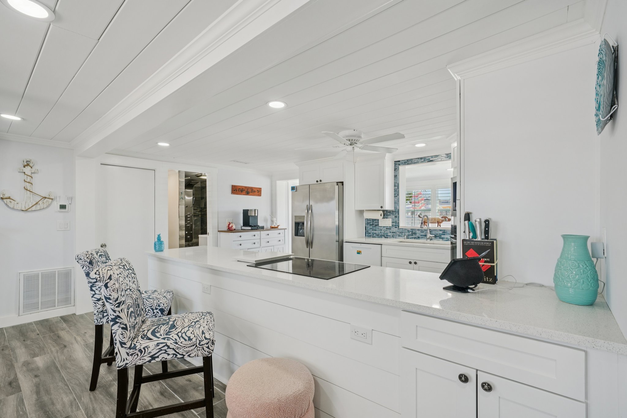 Leslie Dr-S2402-018.jpg