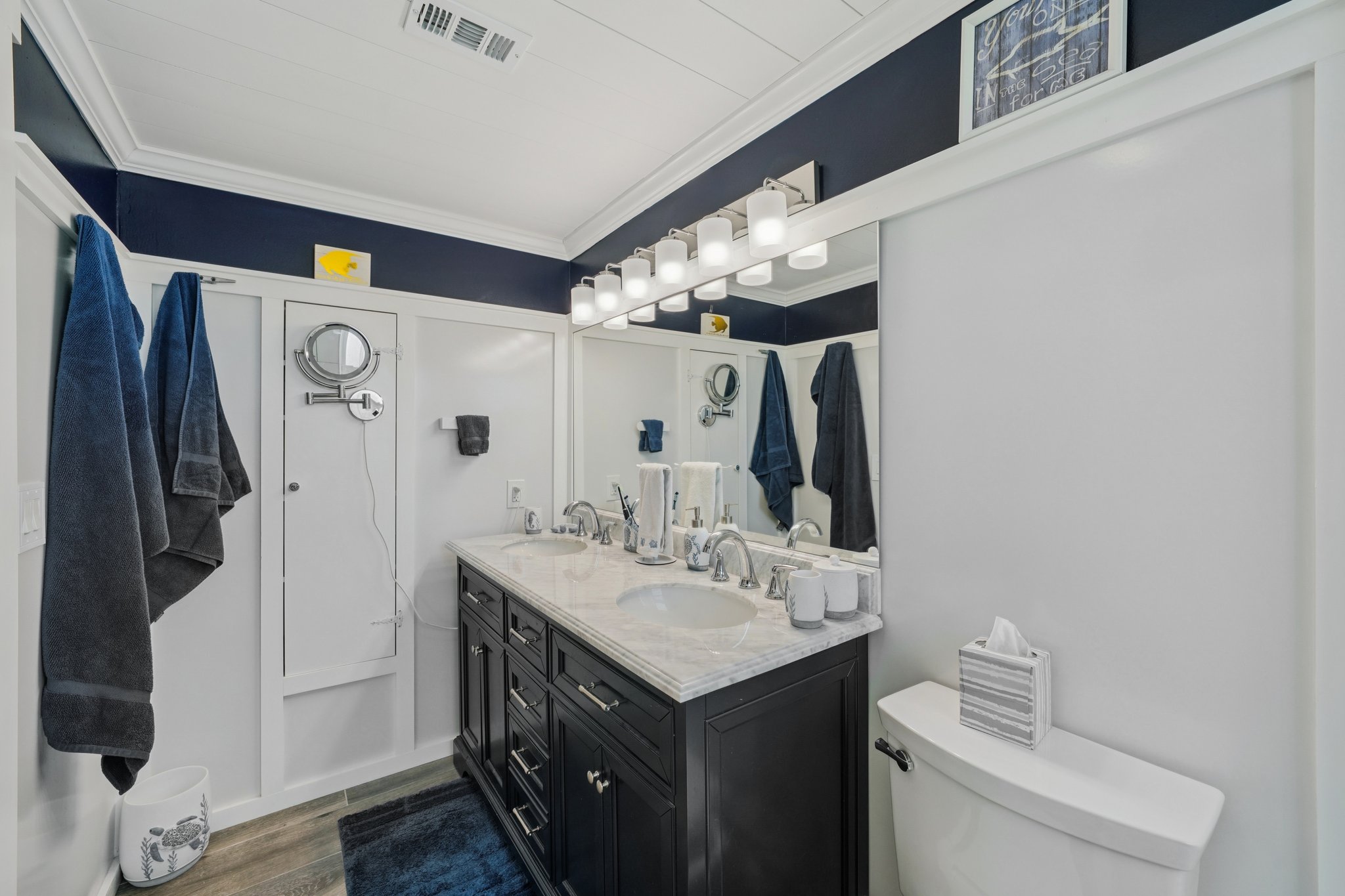 Leslie Dr-S2402-040.jpg