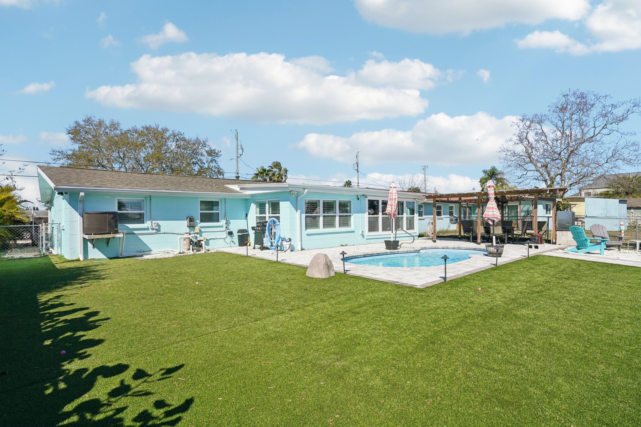 Leslie Dr-S2402-061.jpg