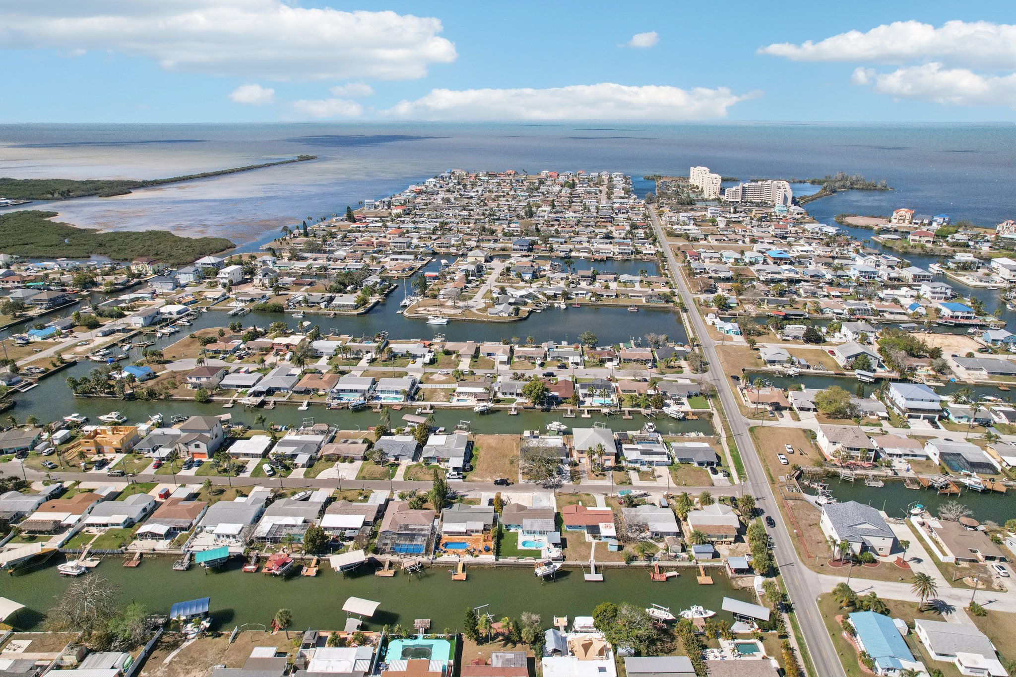 Leslie Dr-S2402-077.jpg