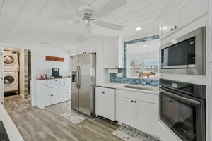 Leslie Dr-S2402-031.jpg