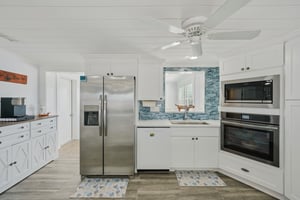 Leslie Dr-S2402-032.jpg