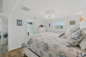 Leslie Dr-S2402-035.jpg