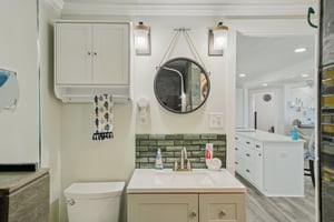 Leslie Dr-S2402-050.jpg