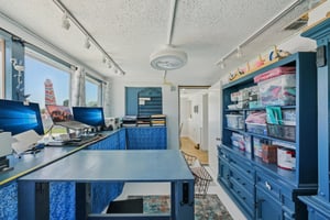 Leslie Dr-S2402-053.jpg