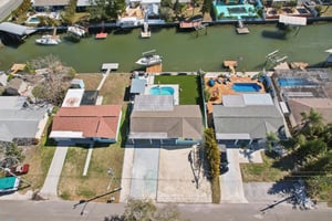 Leslie Dr-S2402-070.jpg