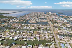 Leslie Dr-S2402-077.jpg