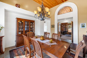 Dining Room (2)