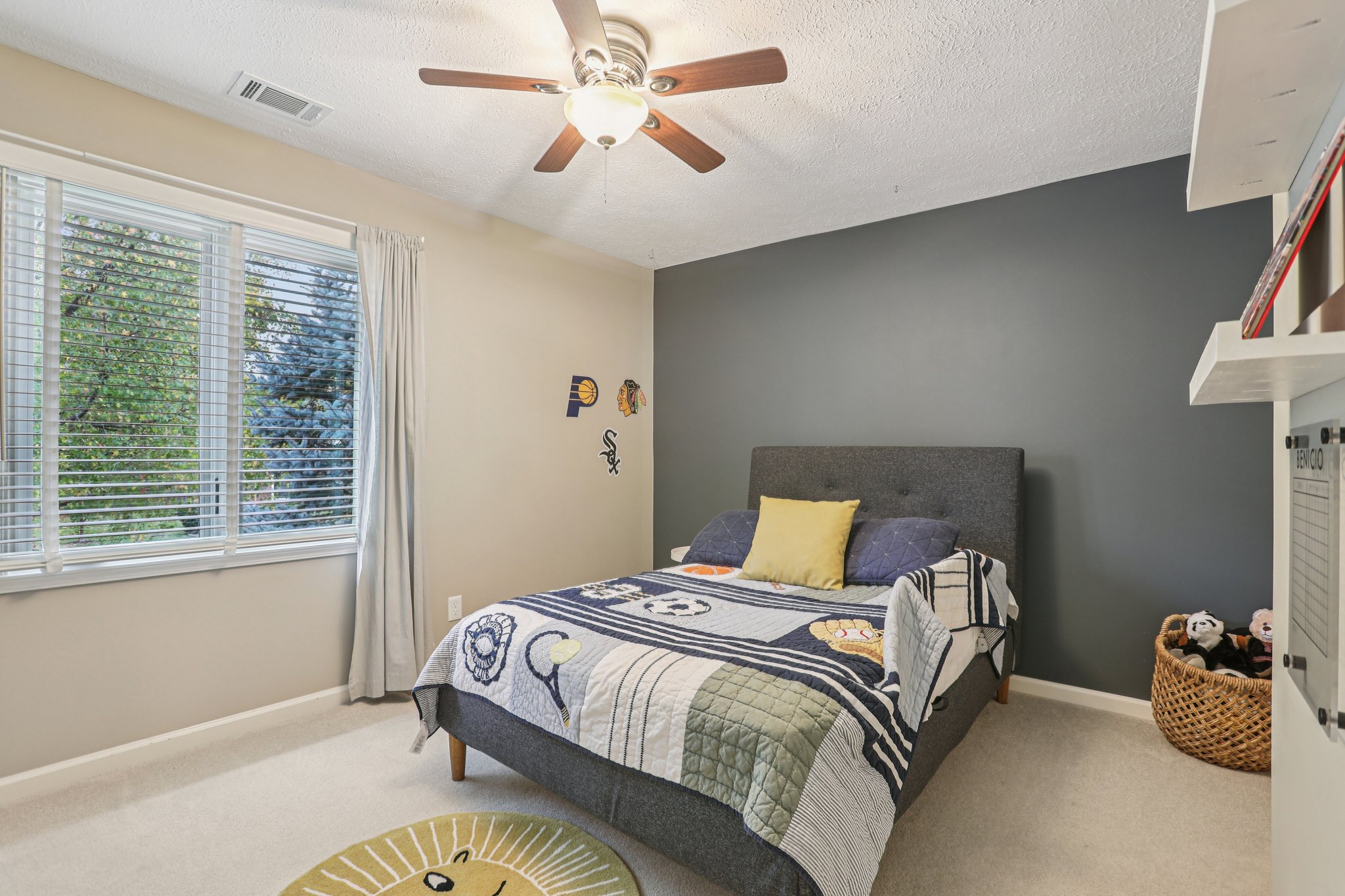 Goldfinch Dr-S2310-036.jpg