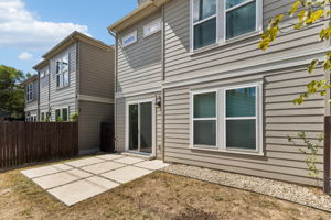  Photo 44