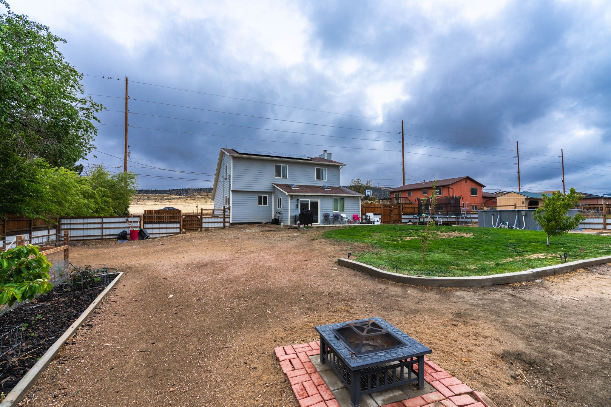  Photo 33