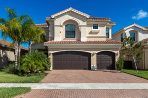  13723 Luna Dr, Naples, FL 34109, US Photo 1