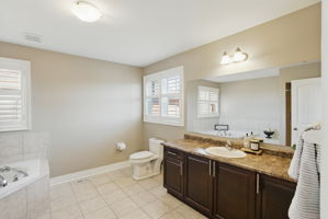  Photo 48