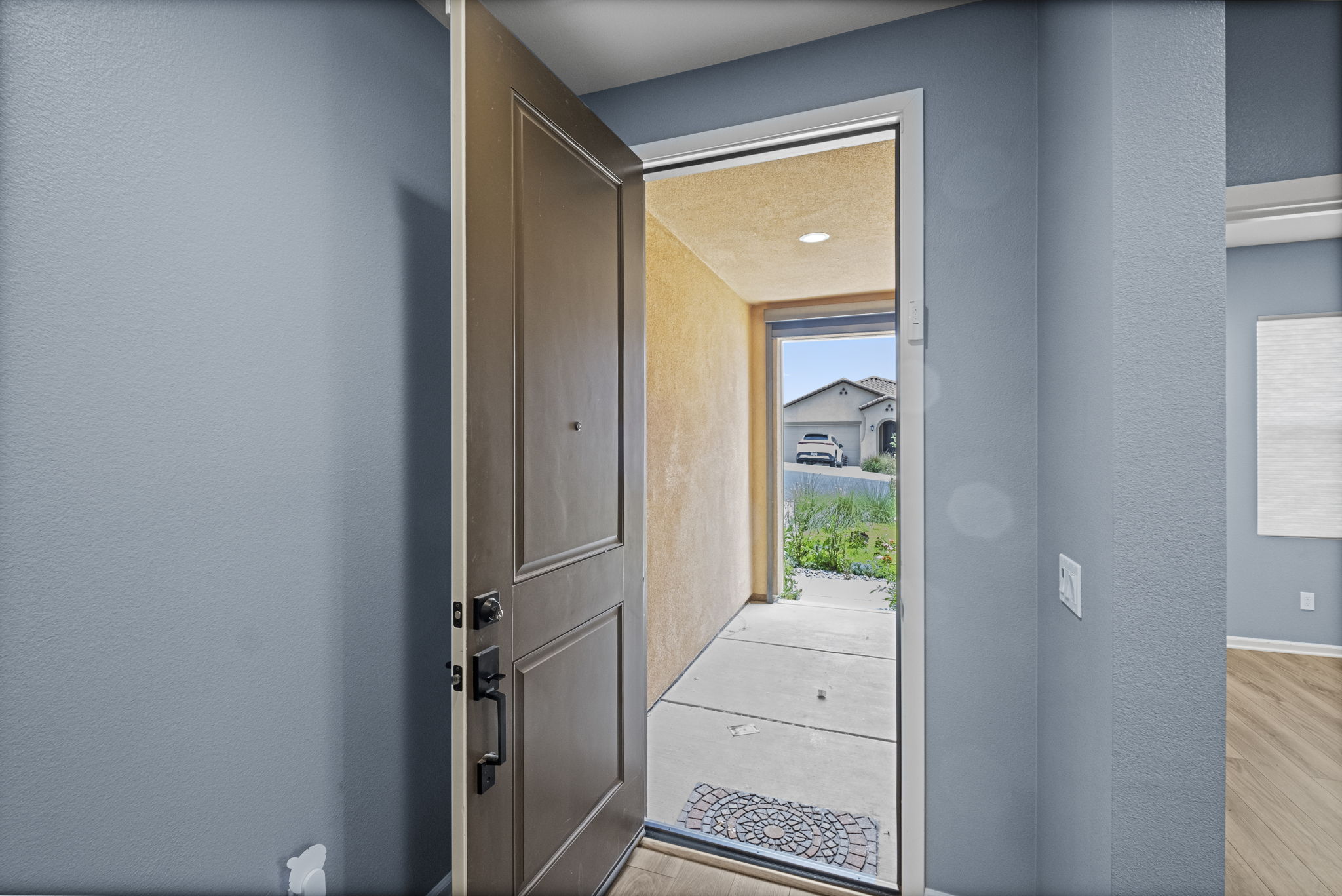 1373 Topanga Dr -Welcome