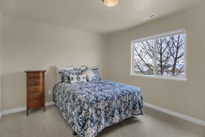  1374 Emry Ct, Kaysville, UT 84037, US Photo 23