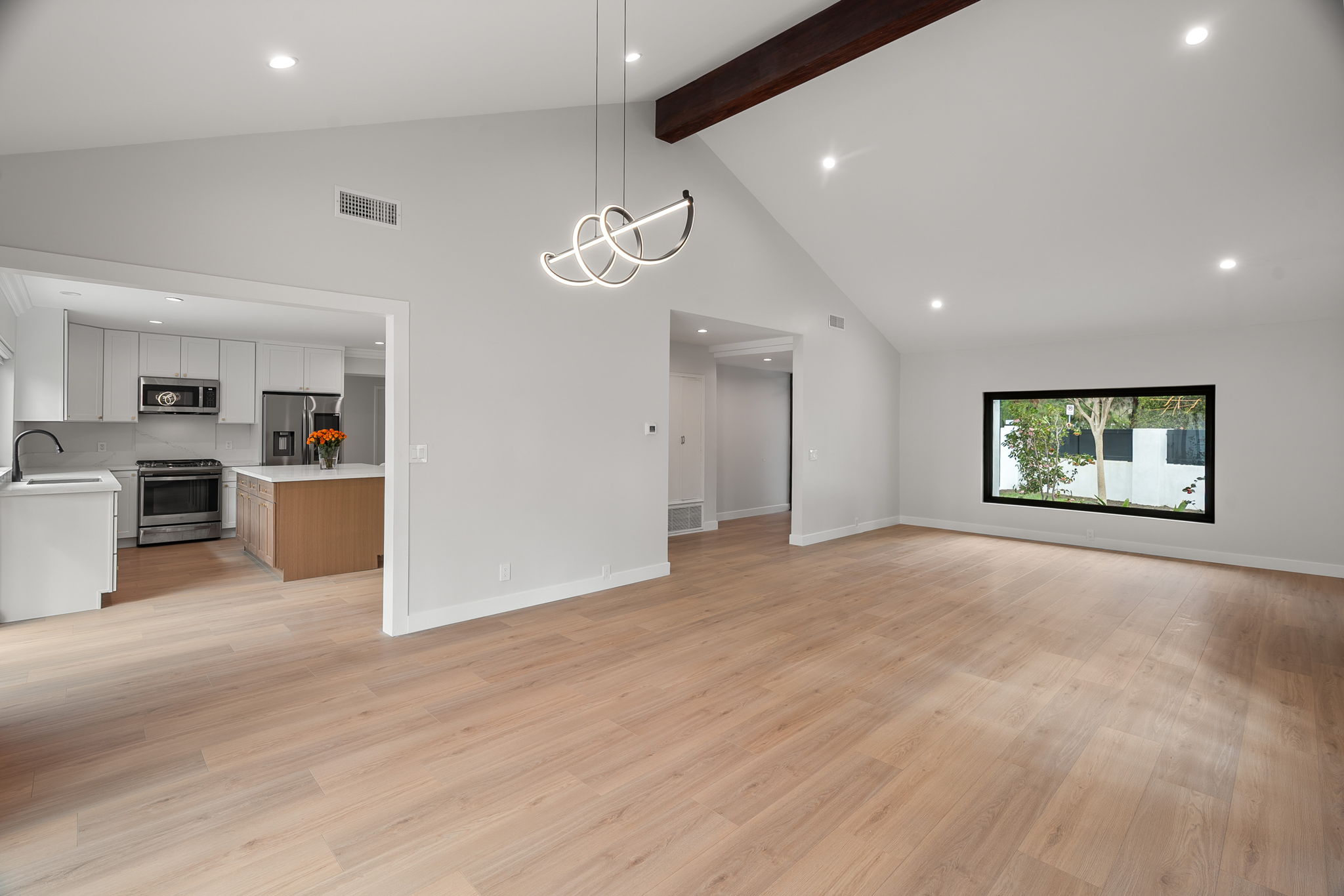 13746 Valleyheart Drive-17