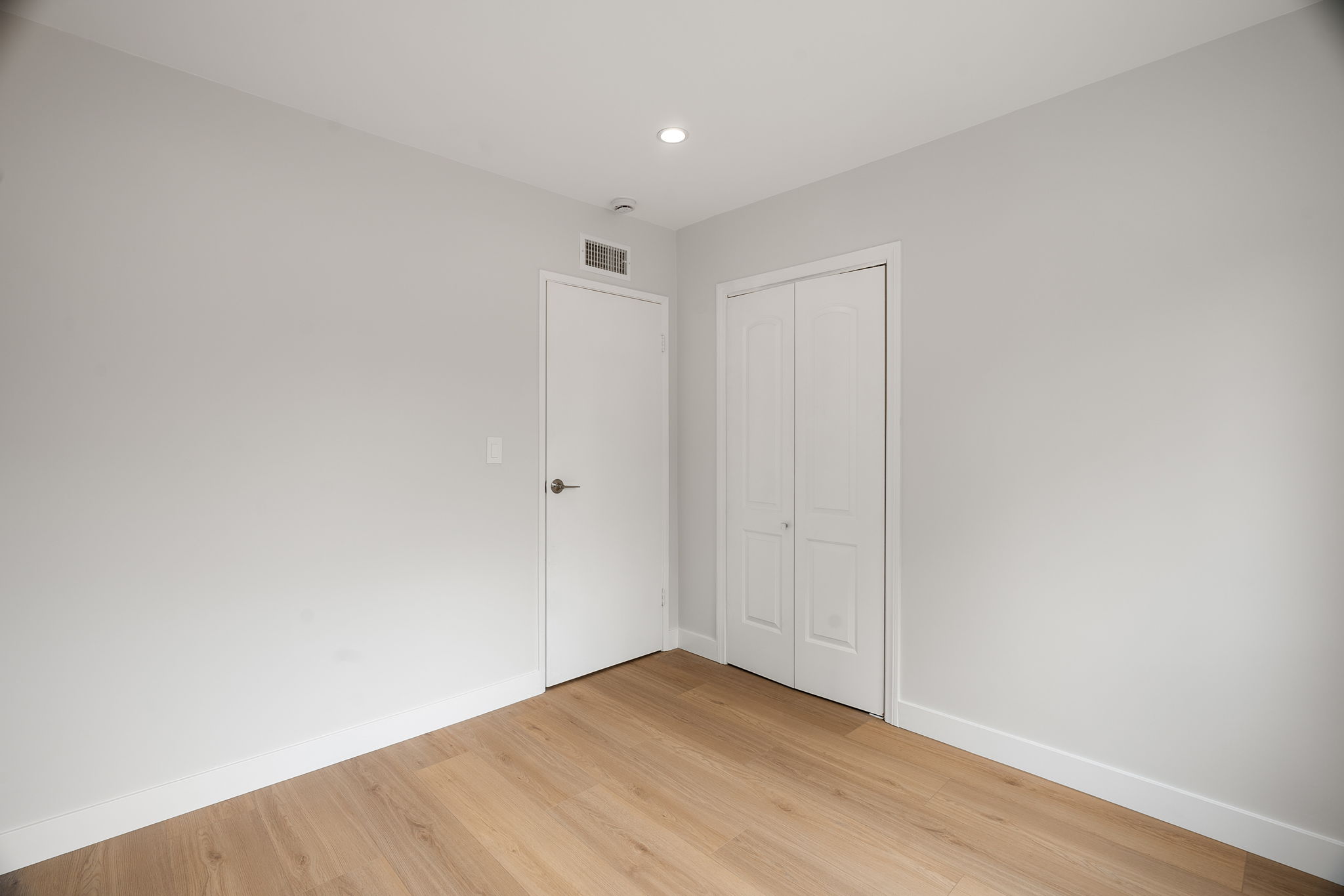 13746 Valleyheart Drive-37