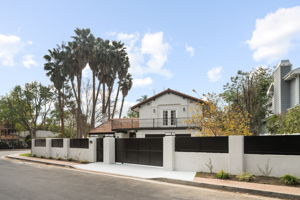 13746 Valleyheart Drive-1