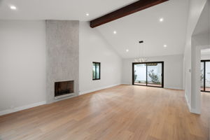 13746 Valleyheart Drive-12