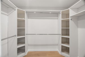 13746 Valleyheart Drive-33
